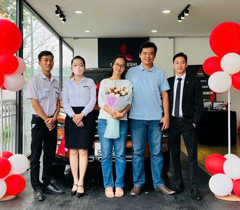 Hình ảnh hoạt động tư vấn xe tại Quảng Trị